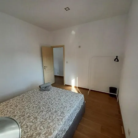Apartment Enjoy Campanha 2 *
